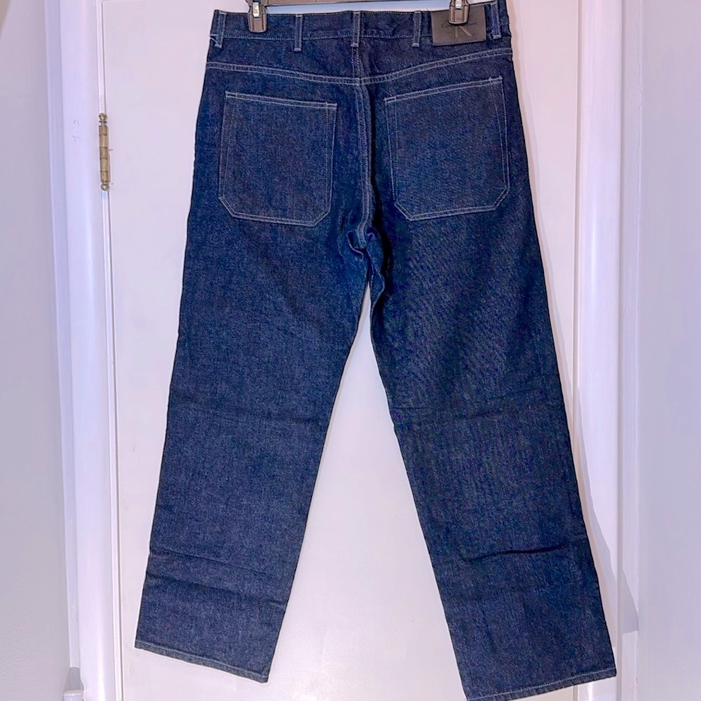Calvin Klein Straight-Leg Cotton Denim Blue Jeans 36x32 NWOT - Picture 4 of 8